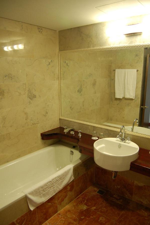 Beautiful Hotel Taipei Xindian Extérieur photo