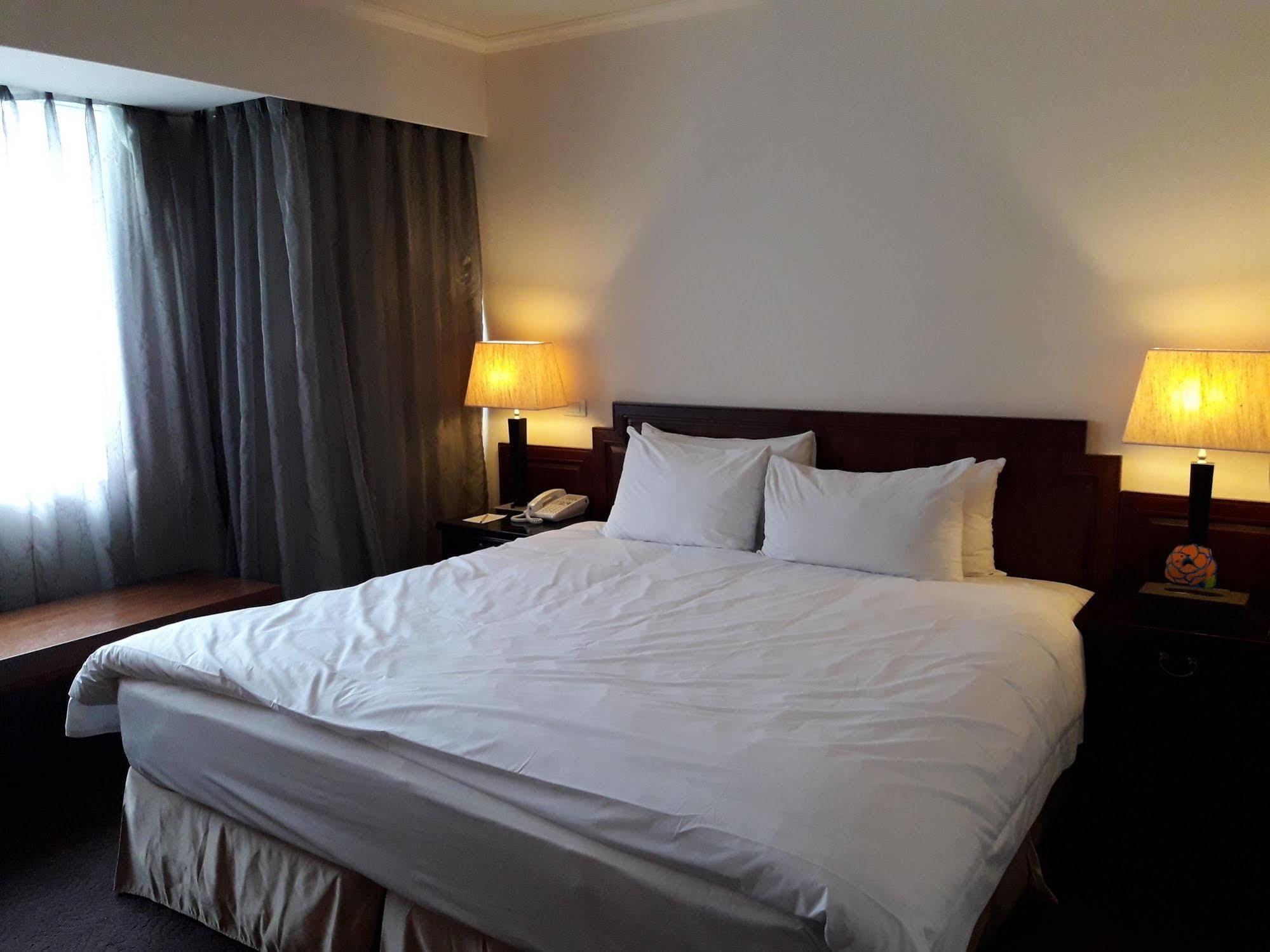 Beautiful Hotel Taipei Xindian Extérieur photo