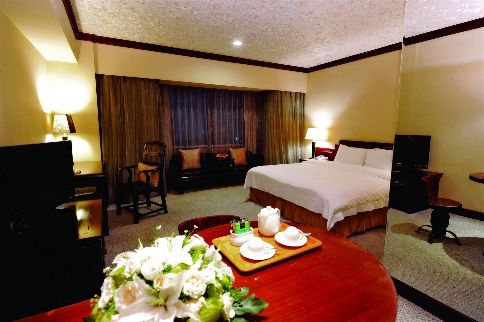 Beautiful Hotel Taipei Xindian Extérieur photo